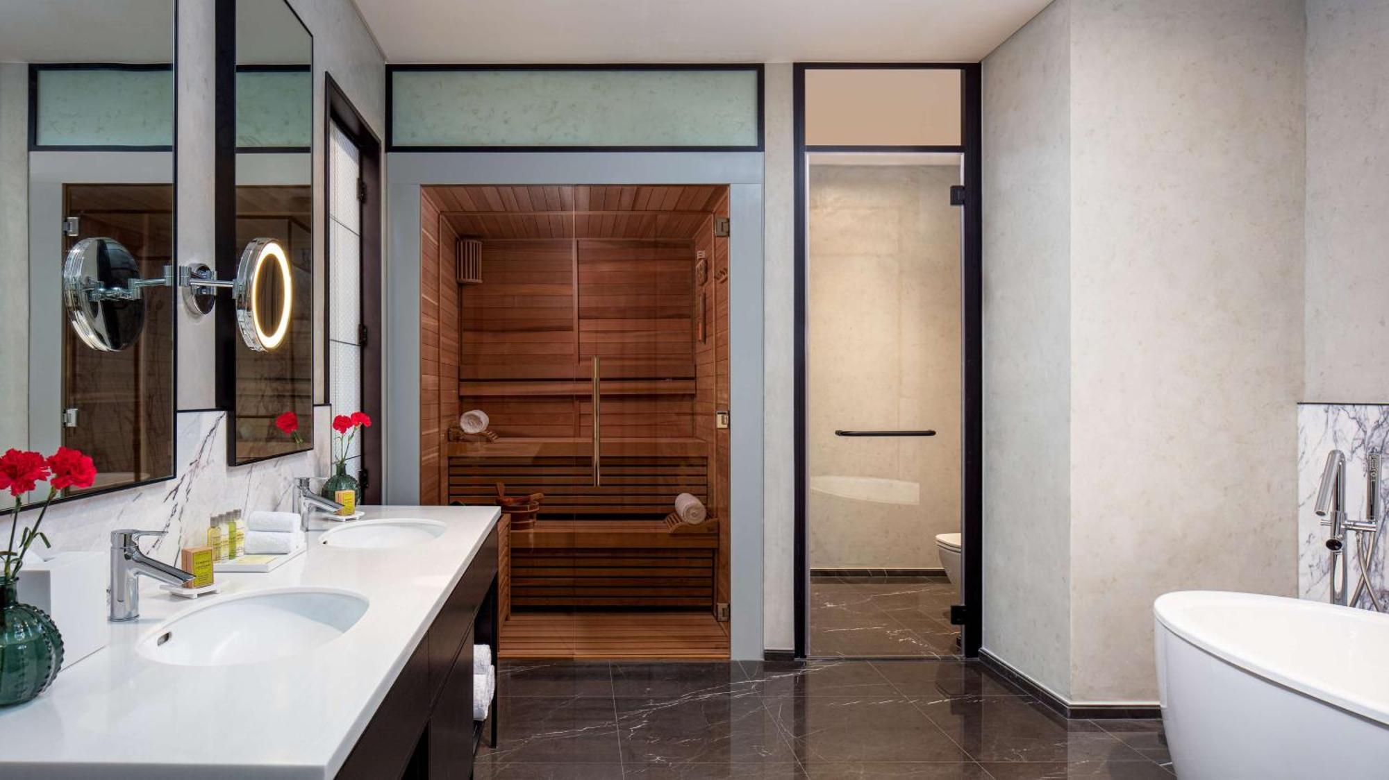 Doubletree By Hilton M Square & Residences 5*