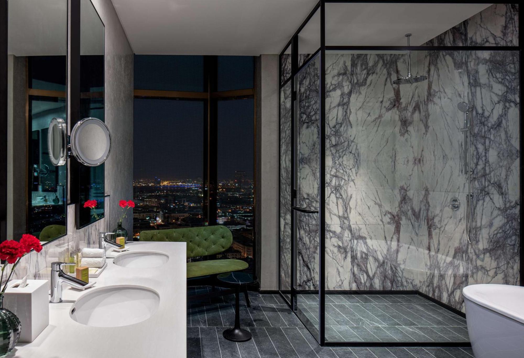 Doubletree By Hilton M Square & Residences Hotel
